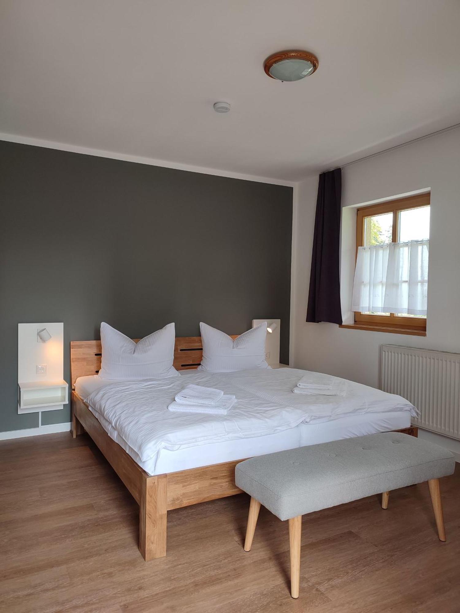 Haus Kuhberg Hotell Stutzengrun Rum bild